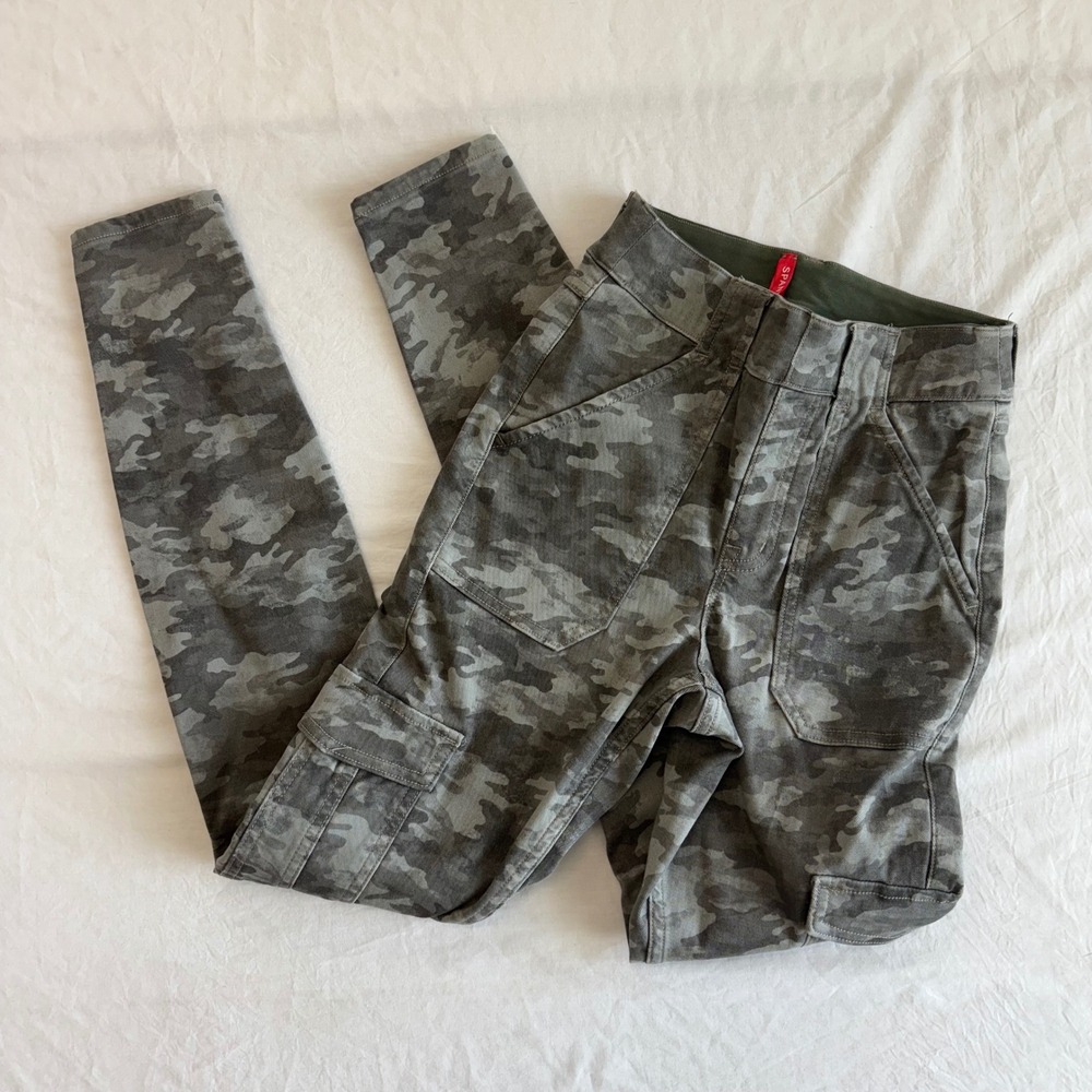 SPANX Camo Cargo Leggings XS Pull On High Waist‎ Casual Comfort